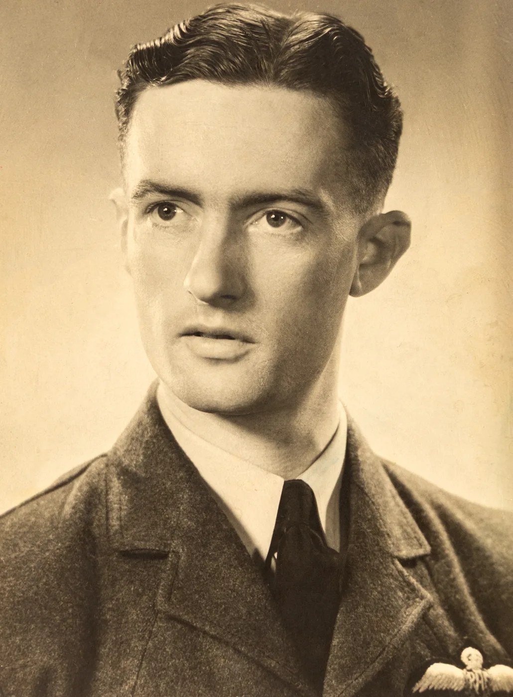 Flying Officer Leslie Valentine in RAF uniform